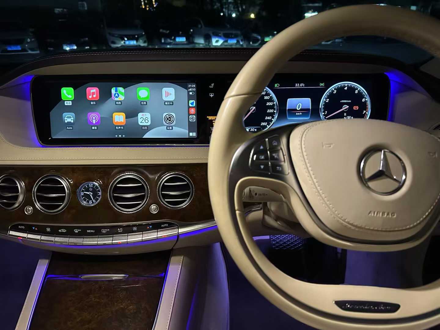 CarPlay interface for Mercedes-Benz NTG 4.5